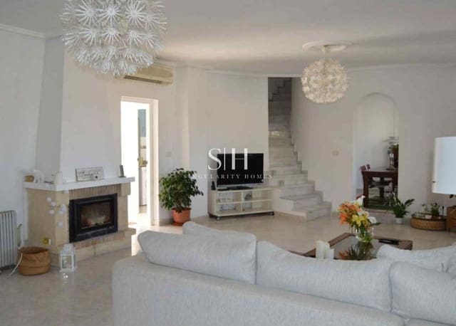 7 bedroom Villa for sale in Ciudad Quesada, Rojales with pool - € 525,000 (Ref: 9496369)