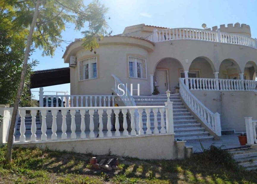 7 bedroom Villa for sale in Ciudad Quesada with pool - € 525,000 (Ref: 9496369)
