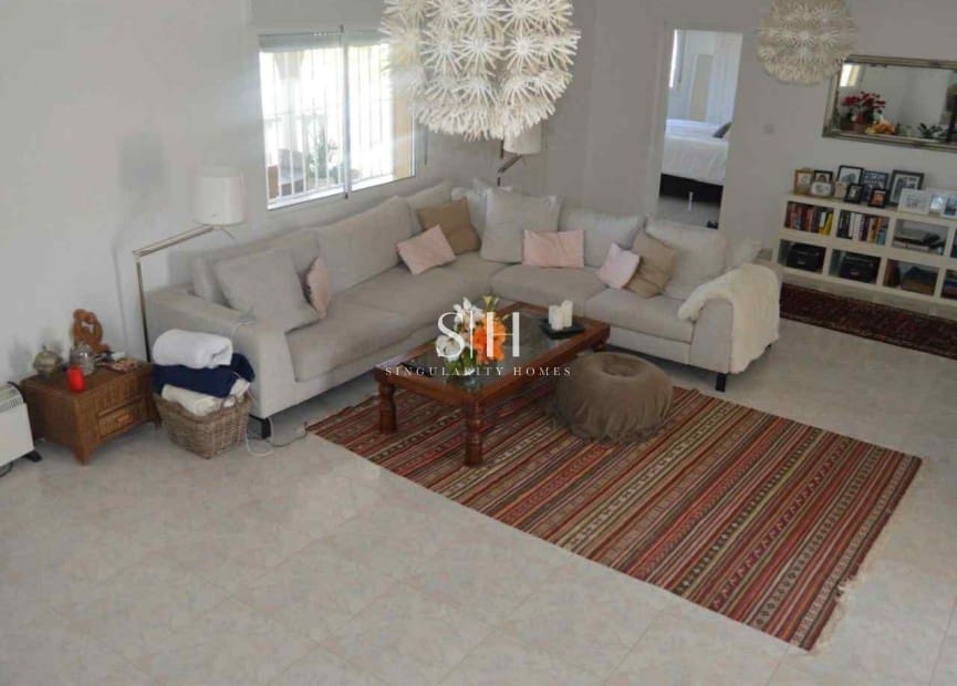 7 bedroom Villa for sale in Ciudad Quesada with pool - € 525,000 (Ref: 9496369)