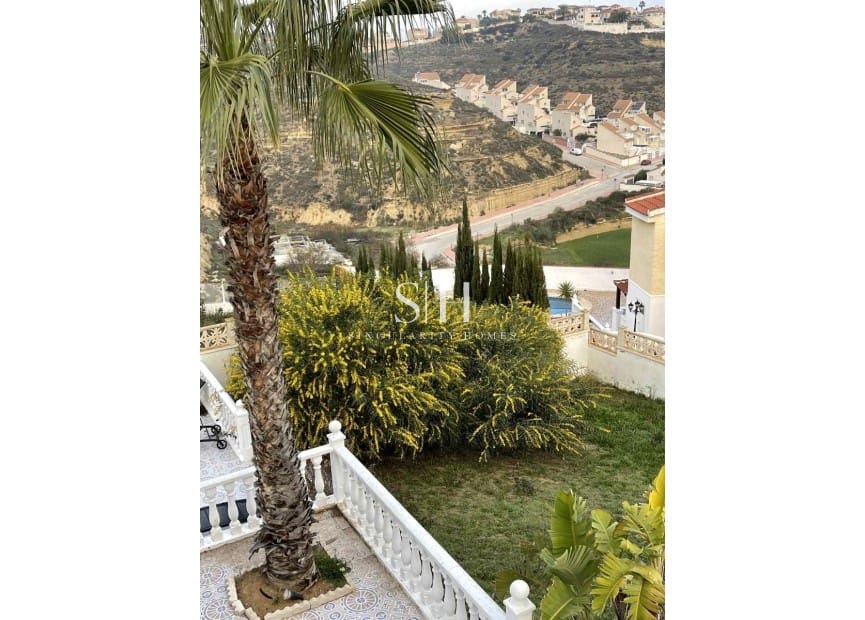 7 bedroom Villa for sale in Ciudad Quesada with pool - € 525,000 (Ref: 9496369)