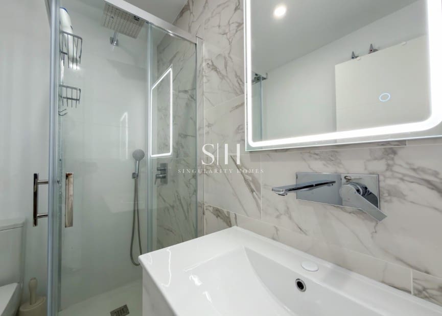 2 bedroom Apartment for sale in San Miguel de Salinas with pool - € 289,000 (Ref: 9496372)