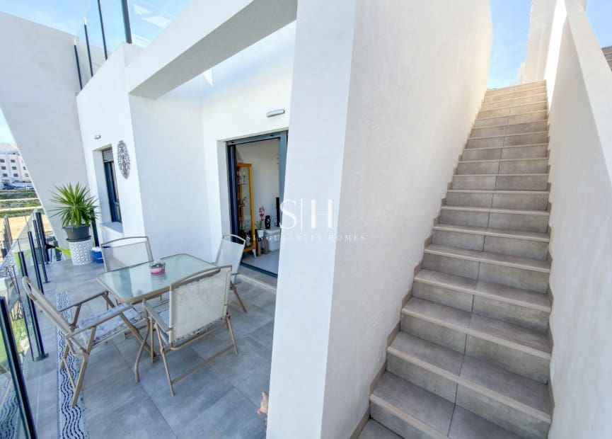 2 bedroom Apartment for sale in San Miguel de Salinas with pool - € 289,000 (Ref: 9496372)