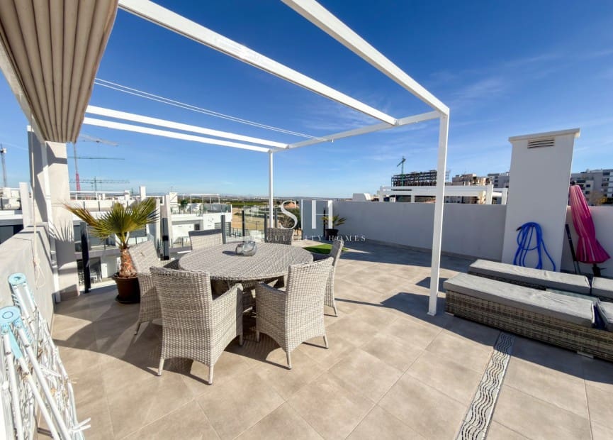 2 bedroom Apartment for sale in San Miguel de Salinas with pool - € 289,000 (Ref: 9496372)