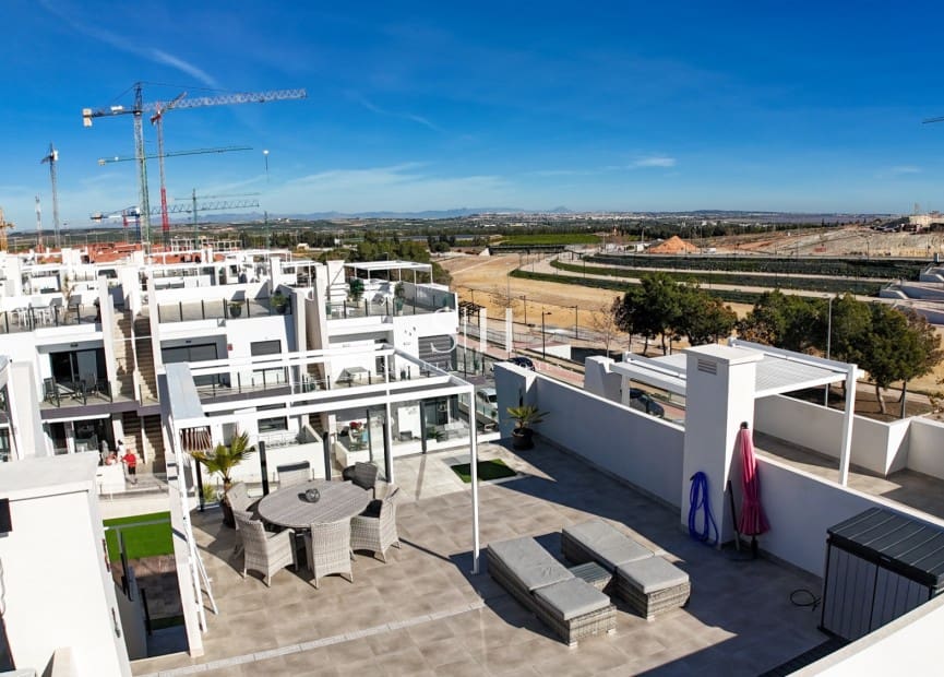 2 bedroom Apartment for sale in San Miguel de Salinas with pool - € 289,000 (Ref: 9496372)