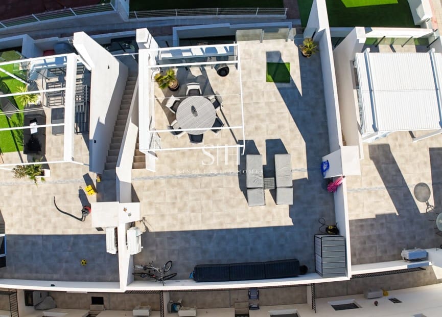 2 bedroom Apartment for sale in San Miguel de Salinas with pool - € 289,000 (Ref: 9496372)