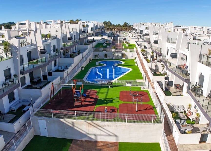 2 bedroom Apartment for sale in San Miguel de Salinas with pool - € 289,000 (Ref: 9496372)