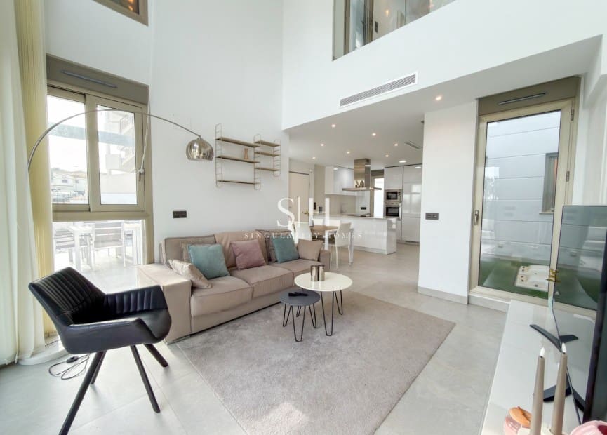 4 bedroom Villa for sale in Villamartin with pool - € 595,000 (Ref: 9506530)