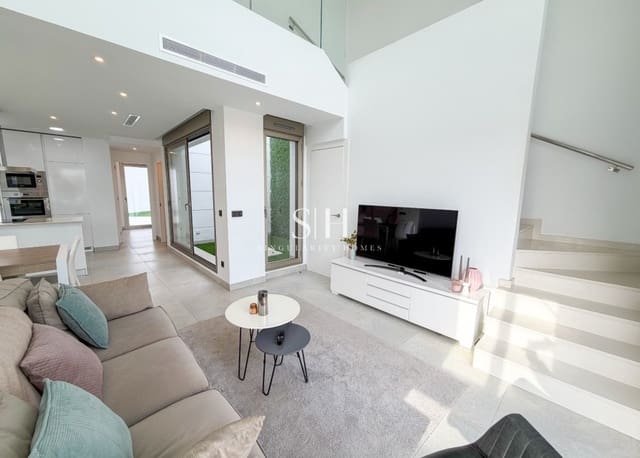 4 slaapkamer Villa te koop in Villamartin, Orihuela met zwembad - € 595.000 (Ref: 9506530)