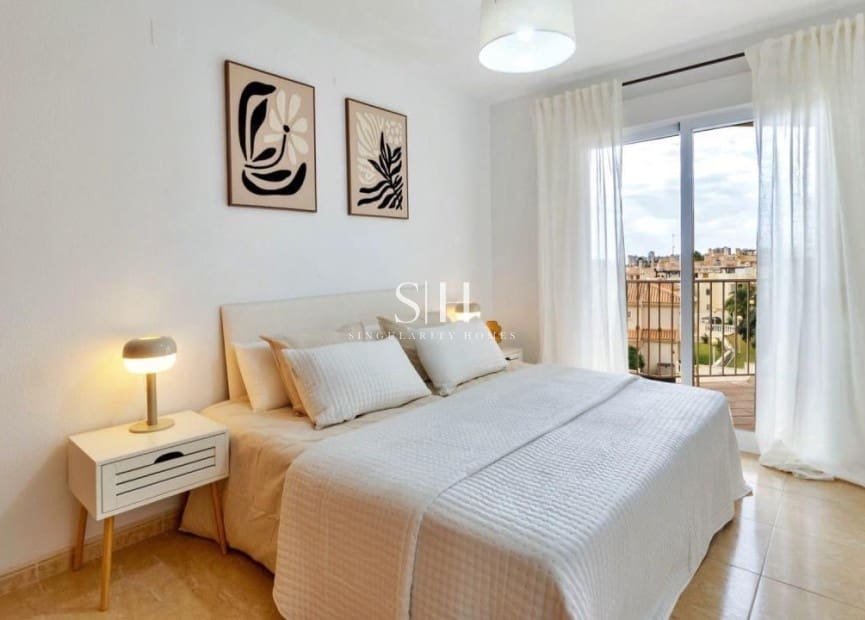 3 slaapkamer Strandappartement te koop in Dehesa de Campoamor met zwembad - € 329.900 (Ref: 9511218)