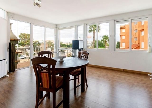 3 slaapkamer Strandappartement te koop in Dehesa de Campoamor, Orihuela met zwembad - € 329.900 (Ref: 9511218)