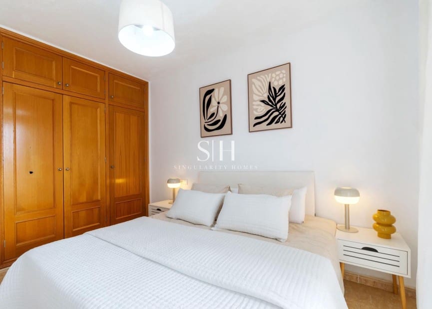 3 slaapkamer Strandappartement te koop in Dehesa de Campoamor met zwembad - € 329.900 (Ref: 9511218)