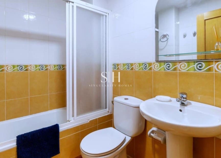 3 slaapkamer Strandappartement te koop in Dehesa de Campoamor met zwembad - € 329.900 (Ref: 9511218)