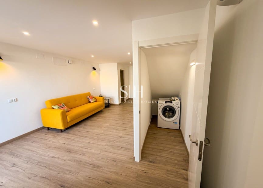 4 soverom Villa til salgs i Torre del Moro med svømmebasseng garasje - € 369 000 (Ref: 9516603)