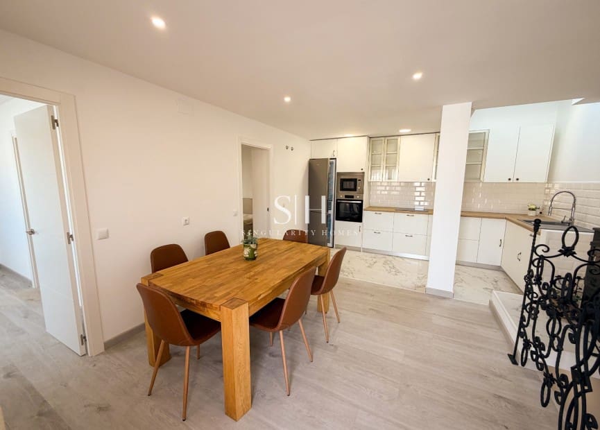 4 soverom Villa til salgs i Torre del Moro med svømmebasseng garasje - € 369 000 (Ref: 9516603)