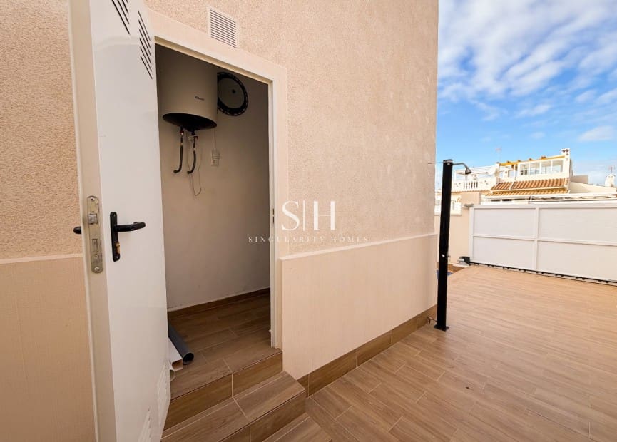 4 soverom Villa til salgs i Torre del Moro med svømmebasseng garasje - € 369 000 (Ref: 9516603)