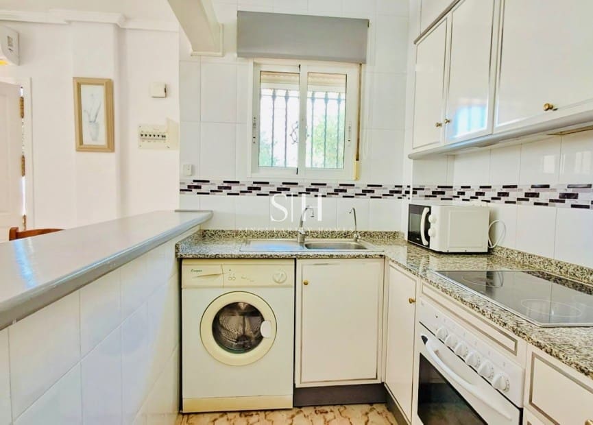 2 slaapkamer Villa te koop in Playa Flamenca met zwembad - € 219.000 (Ref: 9521675)