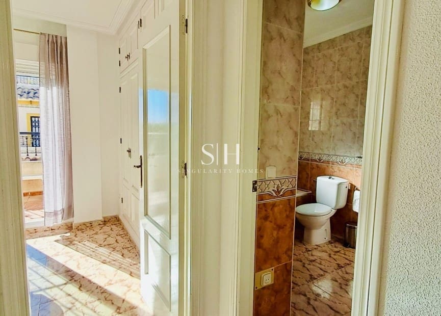 2 slaapkamer Villa te koop in Playa Flamenca met zwembad - € 219.000 (Ref: 9521675)