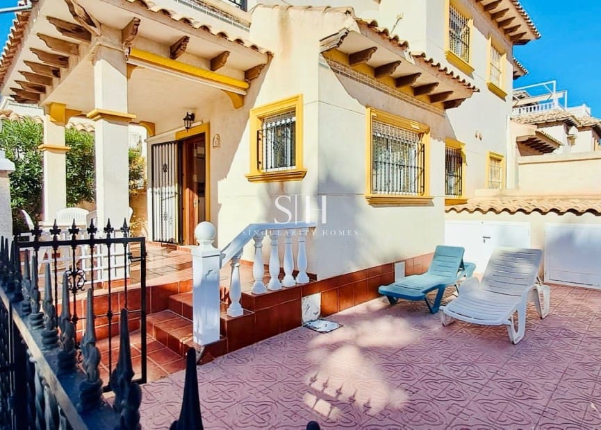 2 slaapkamer Villa te koop in Playa Flamenca met zwembad - € 219.000 (Ref: 9521675)