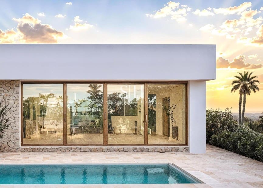 3 Zimmer Villa zu verkaufen in Filipinas mit Pool - 488.000 € (Ref: 9534871)
