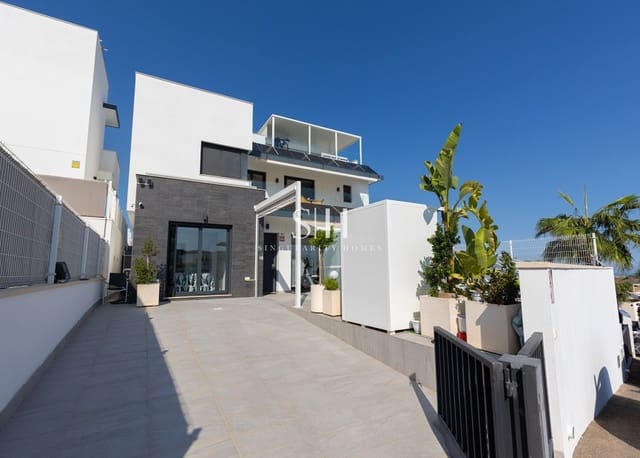 3 makuuhuone Huvila myytävänä paikassa San Miguel de Salinas mukana uima-altaan - 498 000 € (Ref: 9534873)