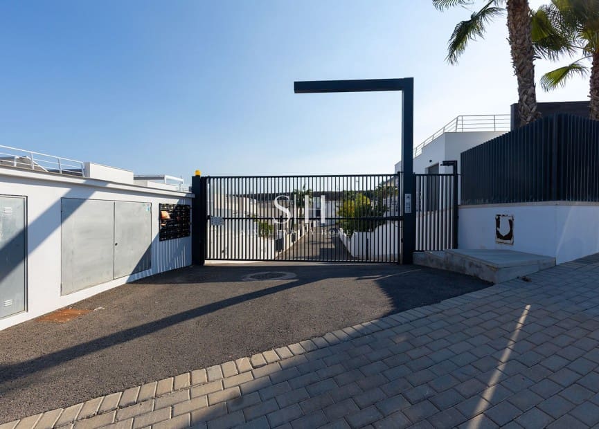 3 sypialnia Willa na sprzedaż w San Miguel de Salinas z basenem - 498 000 € (Ref: 9534873)