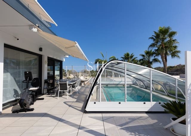 3 makuuhuone Huvila myytävänä paikassa San Miguel de Salinas mukana uima-altaan - 498 000 € (Ref: 9534873)