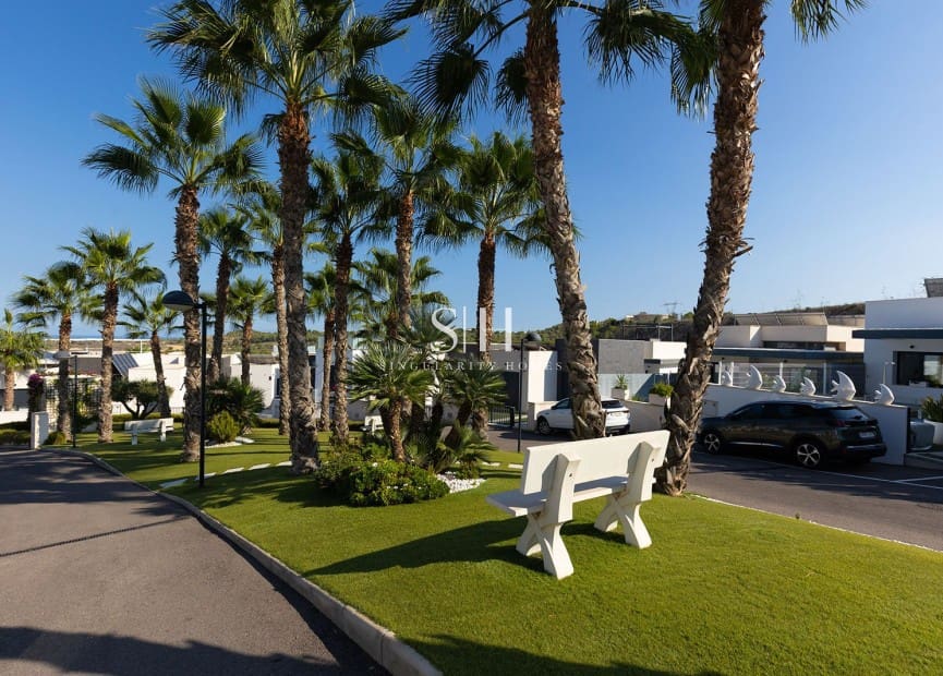 3 sypialnia Willa na sprzedaż w San Miguel de Salinas z basenem - 498 000 € (Ref: 9534873)