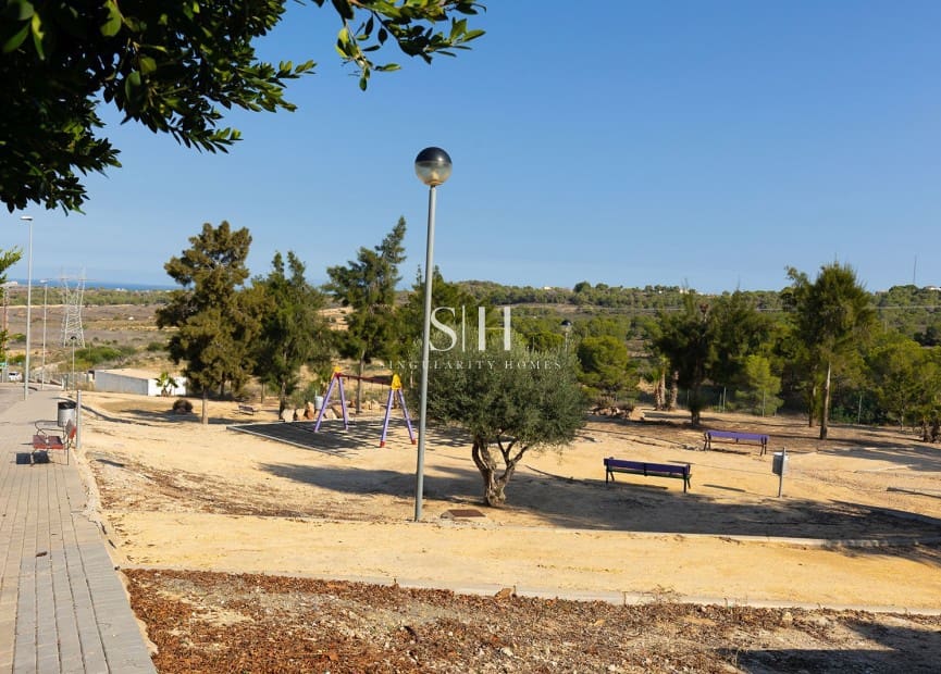 3 sypialnia Willa na sprzedaż w San Miguel de Salinas z basenem - 498 000 € (Ref: 9534873)