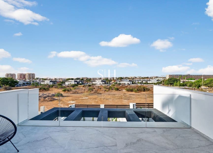 3 soverom Villa til salgs i Aguas Nuevas med svømmebasseng - € 550 000 (Ref: 9552692)