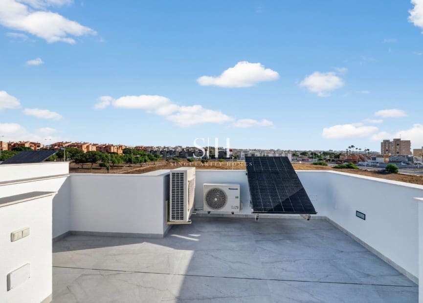 3 soverom Villa til salgs i Aguas Nuevas med svømmebasseng - € 550 000 (Ref: 9552692)