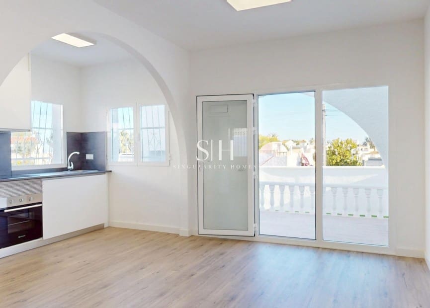 2 bedroom Bungalow for sale in Blue Lagoon - € 199,000 (Ref: 9571744)