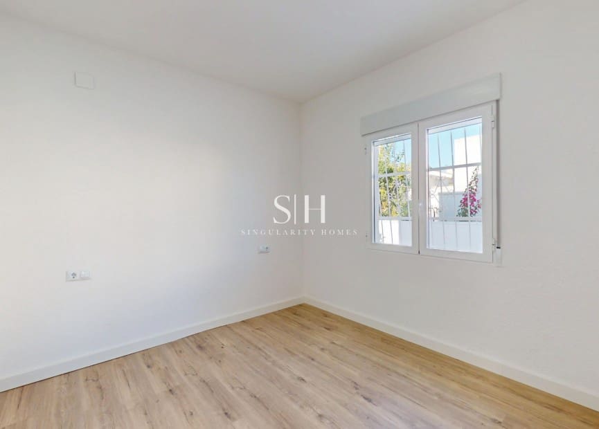 2 bedroom Bungalow for sale in Blue Lagoon - € 199,000 (Ref: 9571744)