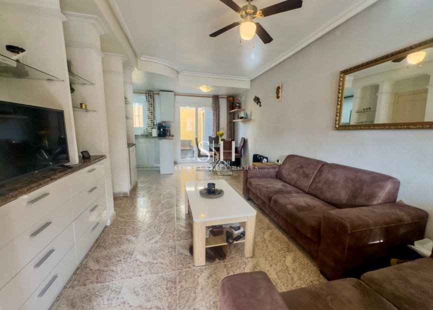 2 soveværelse Byhus til salg i La Regia med swimmingpool garage - € 219.900 (Ref: 9572195)