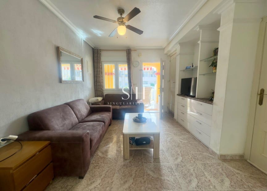 2 soveværelse Byhus til salg i La Regia med swimmingpool garage - € 219.900 (Ref: 9572195)