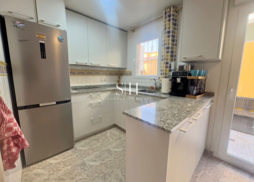 2 soveværelse Byhus til salg i La Regia med swimmingpool garage - € 219.900 (Ref: 9572195)