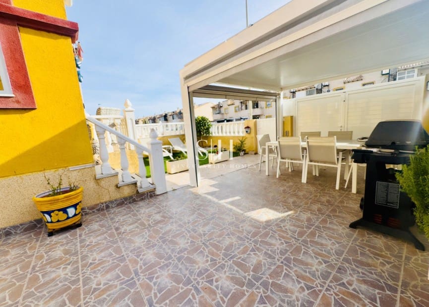 2 soveværelse Byhus til salg i La Regia med swimmingpool garage - € 219.900 (Ref: 9572195)