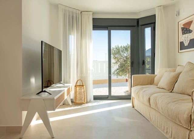 3 bedroom Townhouse for sale in Cox with pool - € 255,000 (Ref: 9588383)