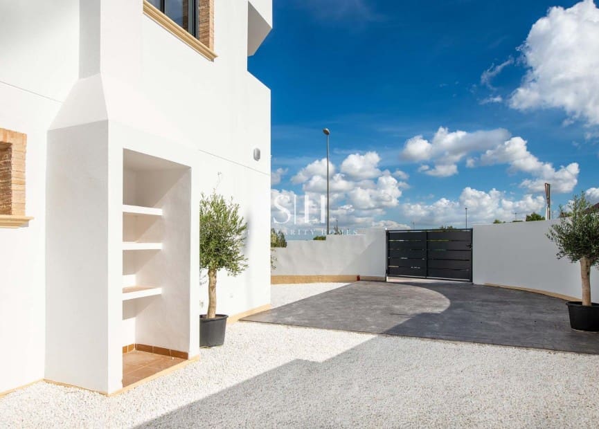 3 bedroom Townhouse for sale in Cox with pool - € 255,000 (Ref: 9588383)