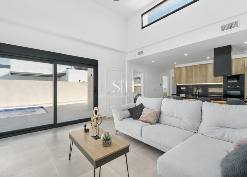 3 soveværelse Semi-Rækkehus til salg i Daya Nueva med swimmingpool - € 380.000 (Ref: 9603268)