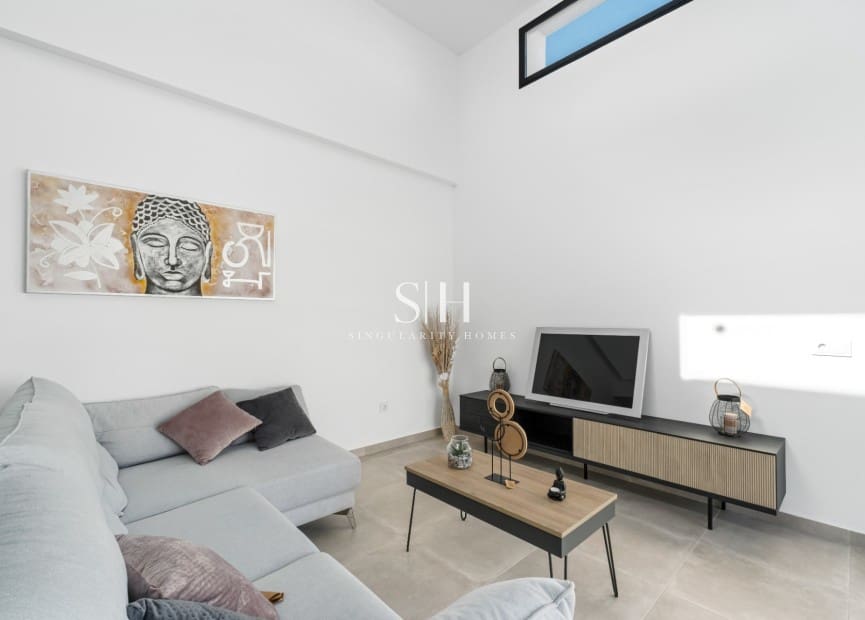 3 soveværelse Semi-Rækkehus til salg i Daya Nueva med swimmingpool - € 380.000 (Ref: 9603268)