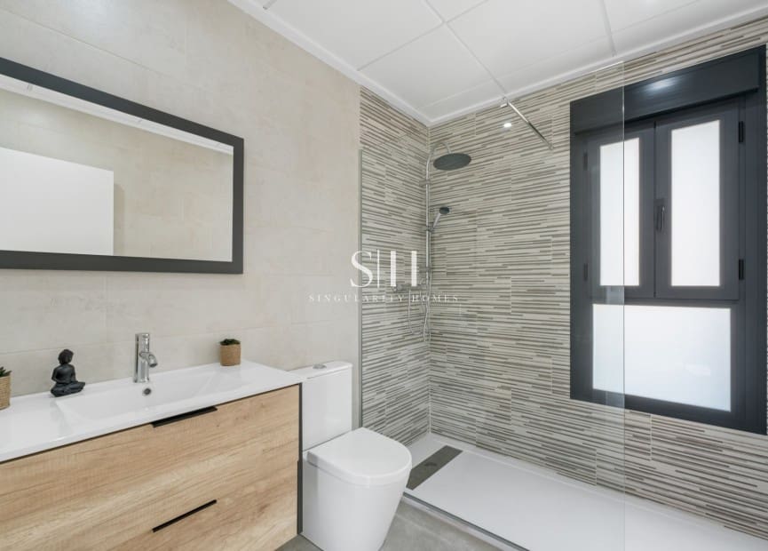 3 soveværelse Semi-Rækkehus til salg i Daya Nueva med swimmingpool - € 380.000 (Ref: 9603268)
