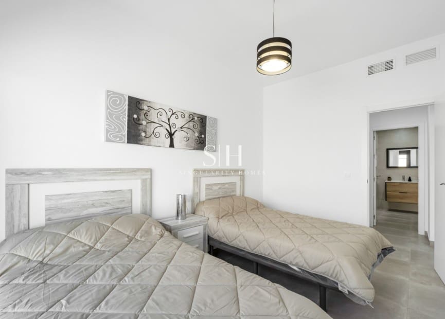 3 soveværelse Semi-Rækkehus til salg i Daya Nueva med swimmingpool - € 380.000 (Ref: 9603268)