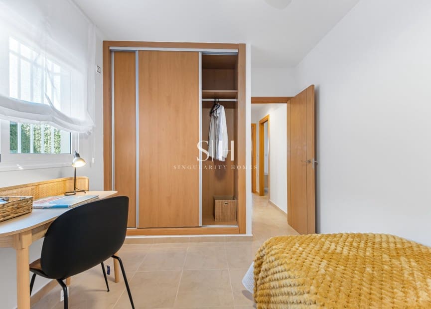 Apartamento de 2 habitaciones en Orihuela Costa en venta con piscina garaje - 202.500 € (Ref: 9606507)