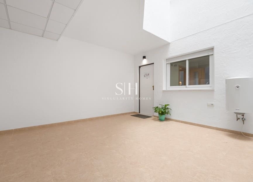 Apartamento de 2 habitaciones en Orihuela Costa en venta con piscina garaje - 202.500 € (Ref: 9606507)