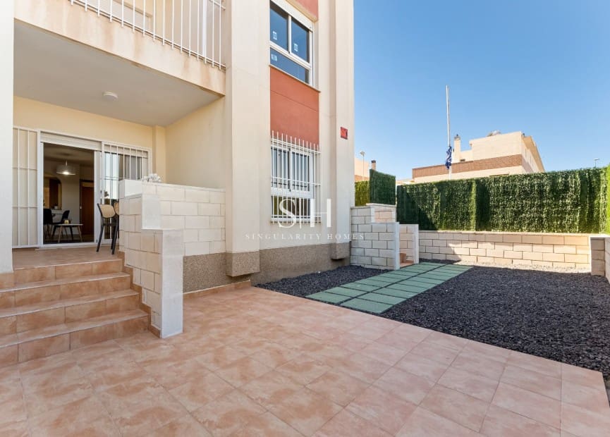 Apartamento de 2 habitaciones en Orihuela Costa en venta con piscina garaje - 202.500 € (Ref: 9606507)