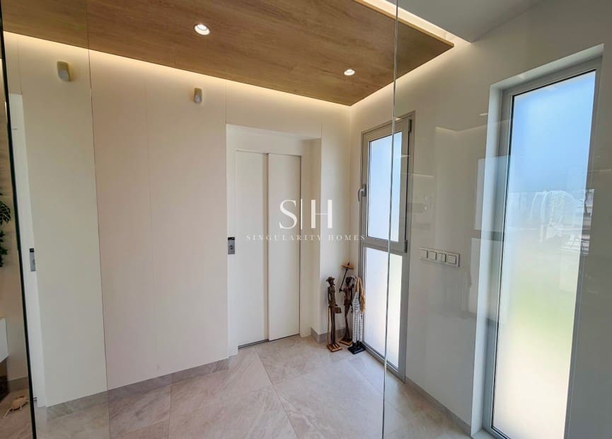 4 Zimmer Villa zu verkaufen in Campoamor mit Pool Garage - 1.890.000 € (Ref: 9613915)