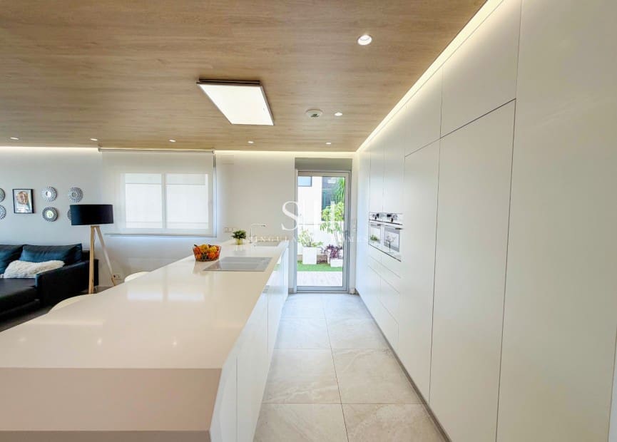 4 Zimmer Villa zu verkaufen in Campoamor mit Pool Garage - 1.890.000 € (Ref: 9613915)