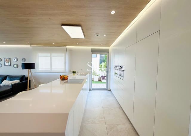 4 Zimmer Villa zu verkaufen in Campoamor, Orihuela mit Pool Garage - 1.890.000 € (Ref: 9613915)