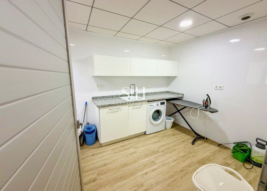 4 Zimmer Villa zu verkaufen in Campoamor mit Pool Garage - 1.890.000 € (Ref: 9613915)