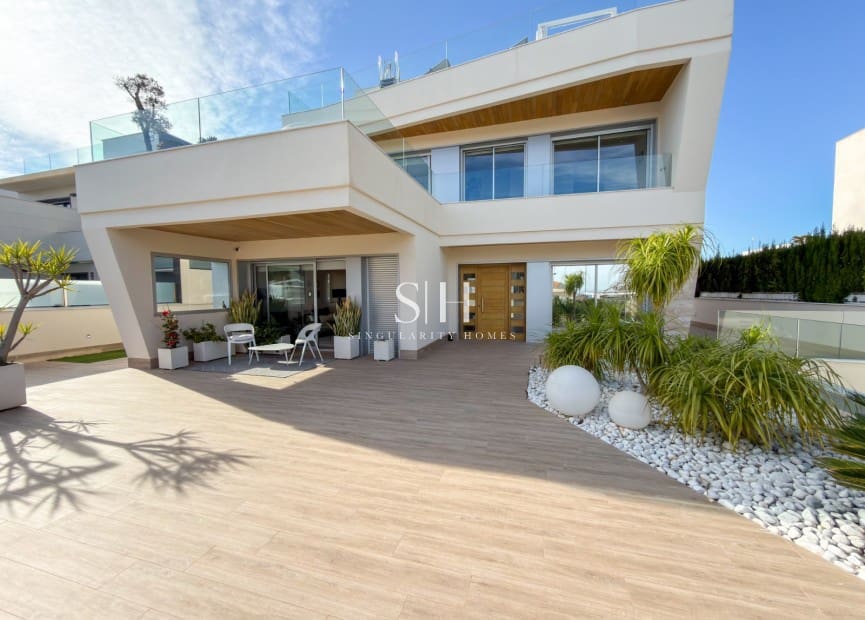 4 Zimmer Villa zu verkaufen in Campoamor mit Pool Garage - 1.890.000 € (Ref: 9613915)